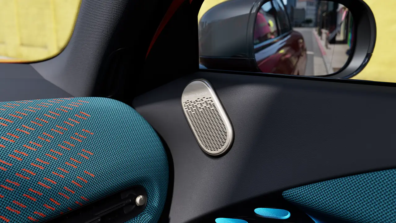 Detail view of the all-electric MINI Aceman Harman Kardon speaker