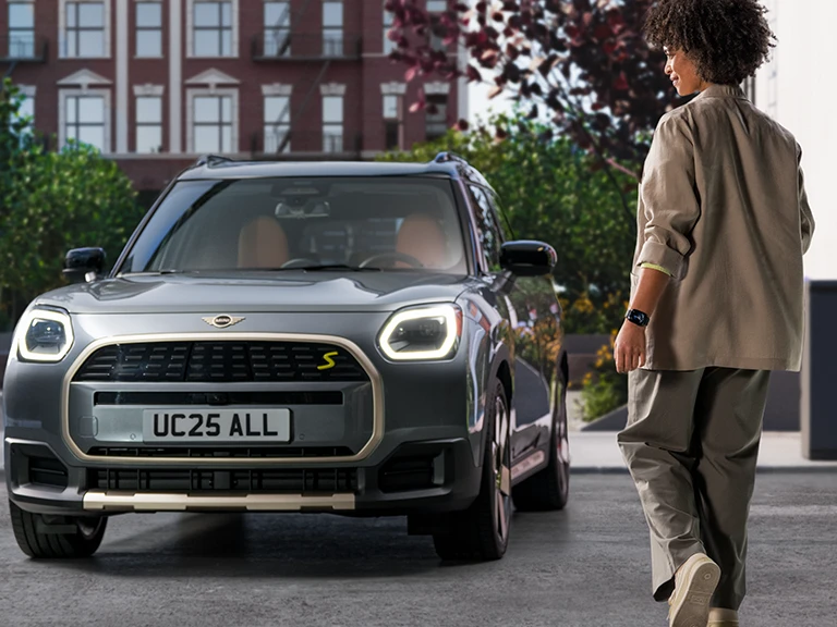 MINI Countryman – Digital Experience | MINI.MT