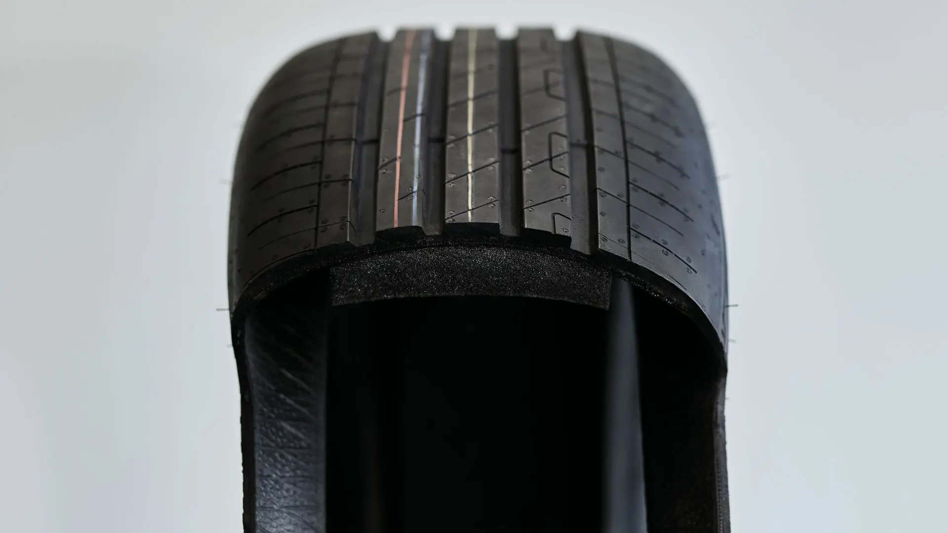 MINI Accessories – cross section – tyres