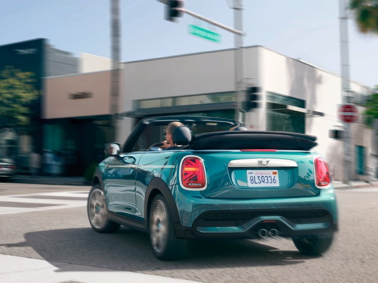 MINI Cabrio – Seaside Edition – LineUp