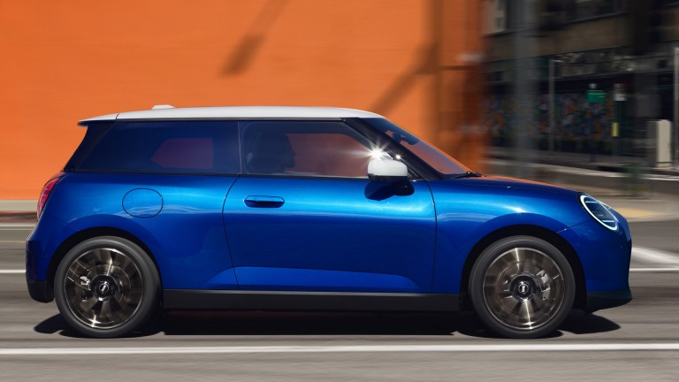 MINI all-electric - exterior gallery - side view