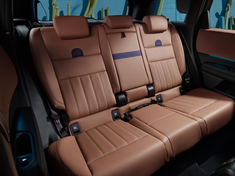 MINI all-electric Countryman - sustainability - leather alternatives