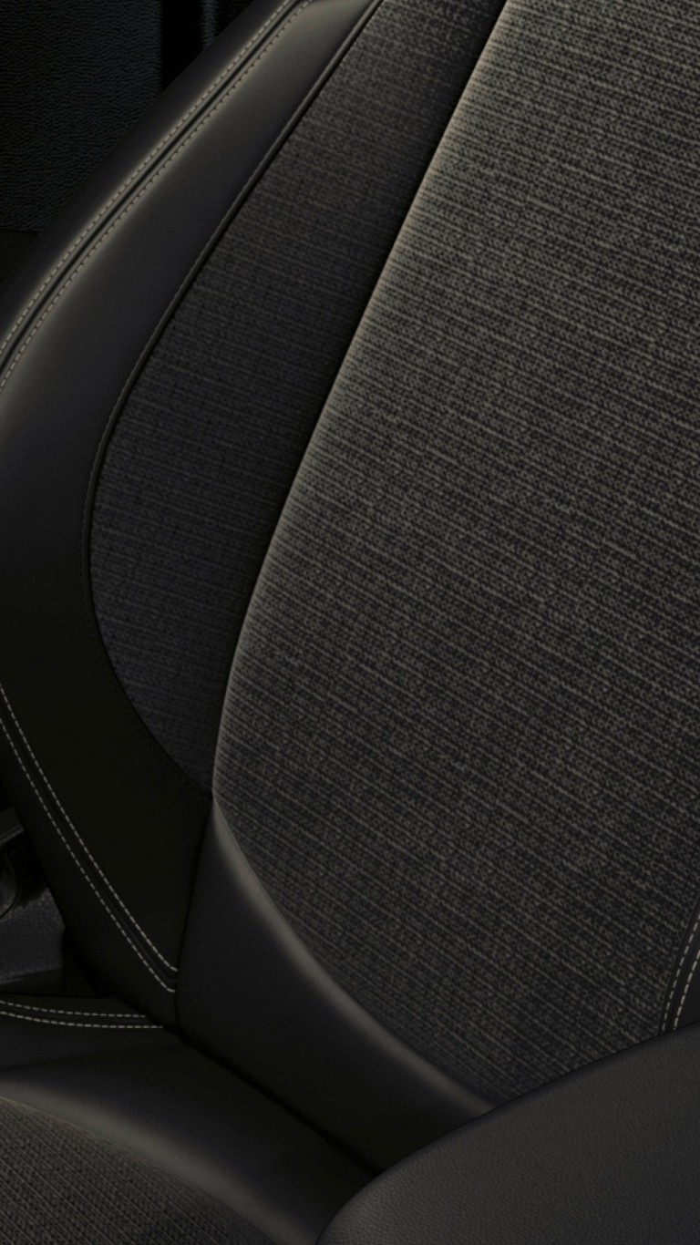 MINI Cooper SE Countryman – interior– Classic trim